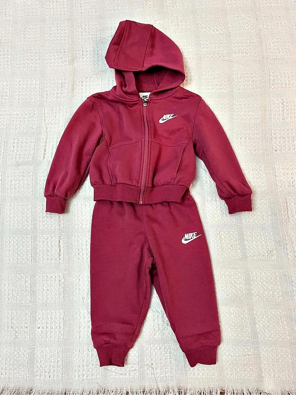 Nike Toddler Fleece Full-Zip Hoodie and Jogger Set Baby Red, 2T